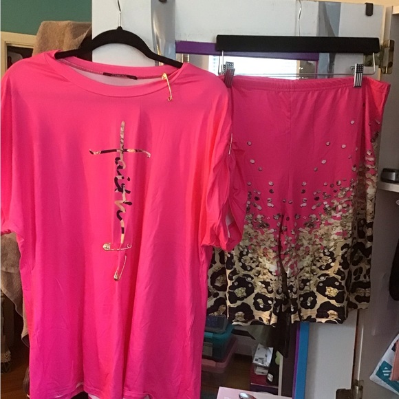 Two-Piece Short Set - Picture 9 of 15